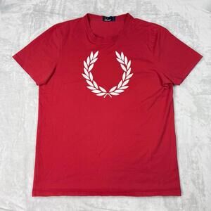 Fred Perry Red Laurel Wreath T-Shirt Men Size L Short Sleeve Logo Tee Streetwear